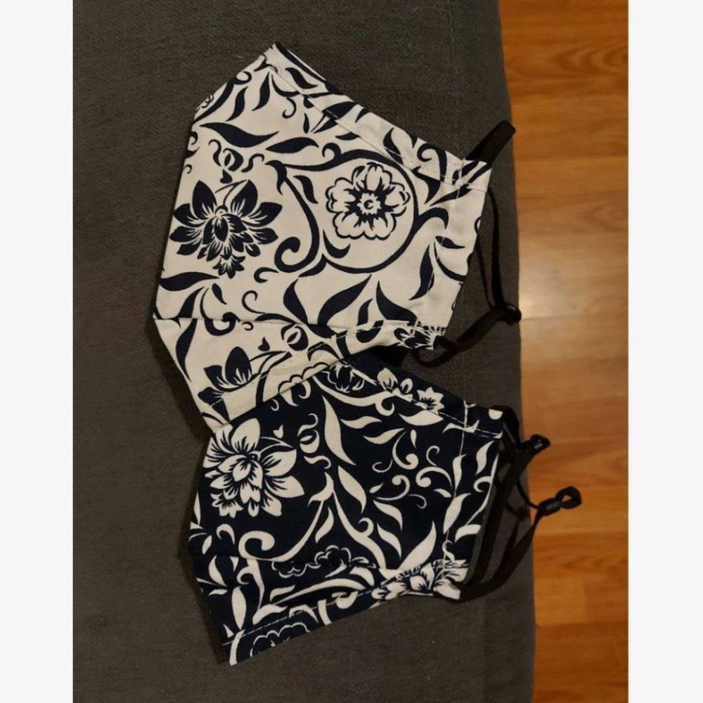 Floral Pattern Face Mask - Picture 3 of 11